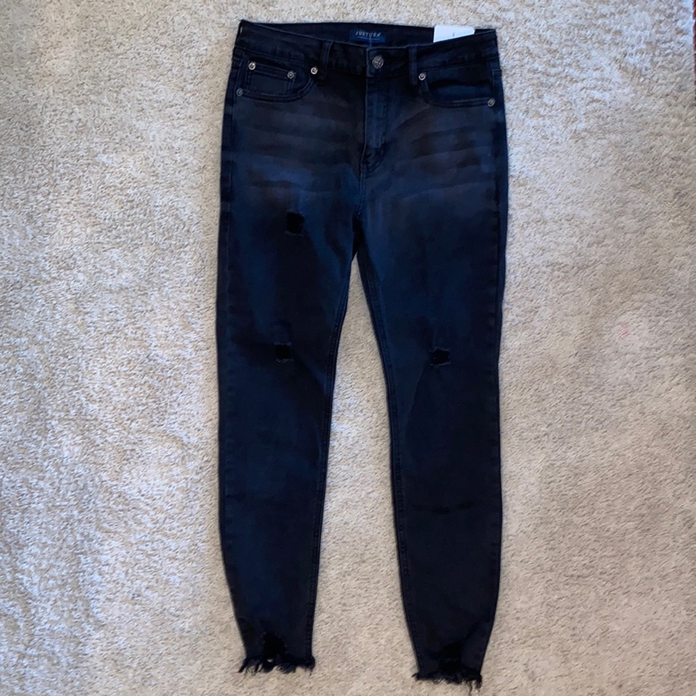 NWT just USA black wash jeans with slight distressed detailing, size 9